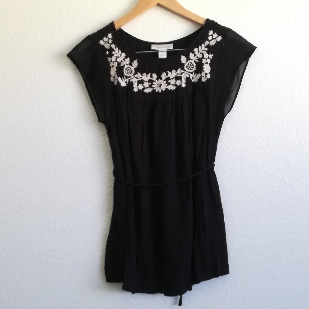 ⬇️ Motherhood Black Blouse